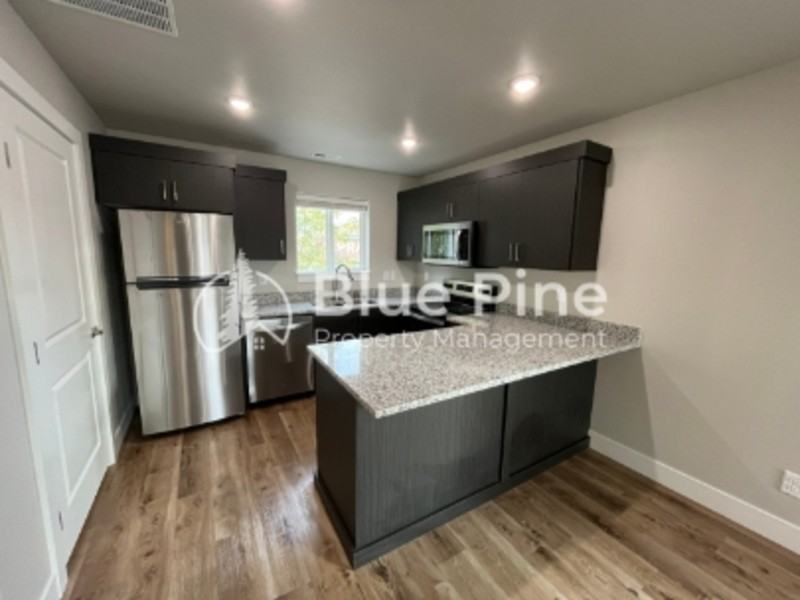 1614 Hannah Ln #1 - Photo 3 of 14
