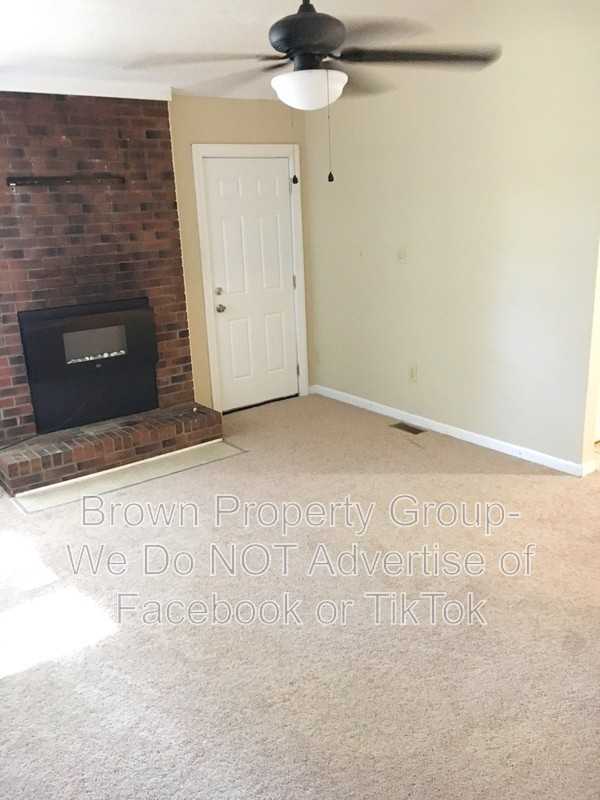 3324 Red Fox Rd - Photo 6 of 27