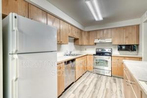 featured image of 3713 South Gekeler Laneapt #24