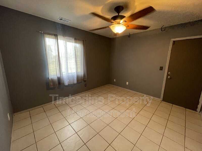 320 Rangely Dr - Photo 7 of 8