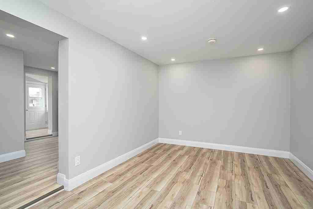 99 B-99 Rue Saint-Hyacinthe - Photo 6 of 20