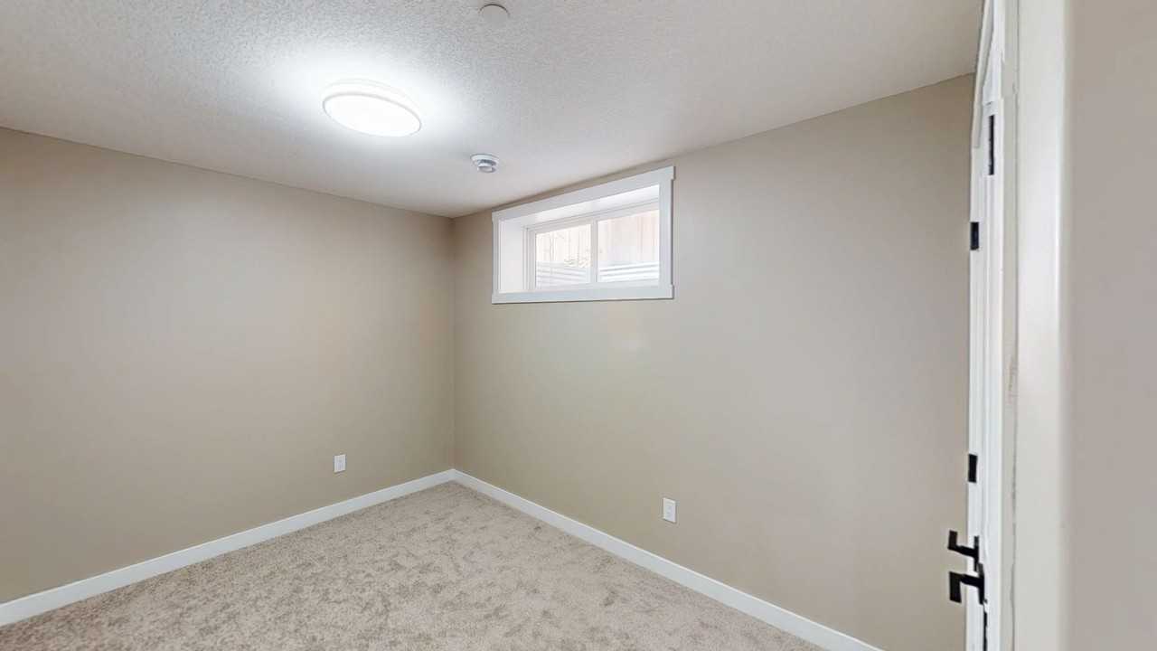 195 Livingston Ave Ne Bsmt Suite - Photo 7 of 9