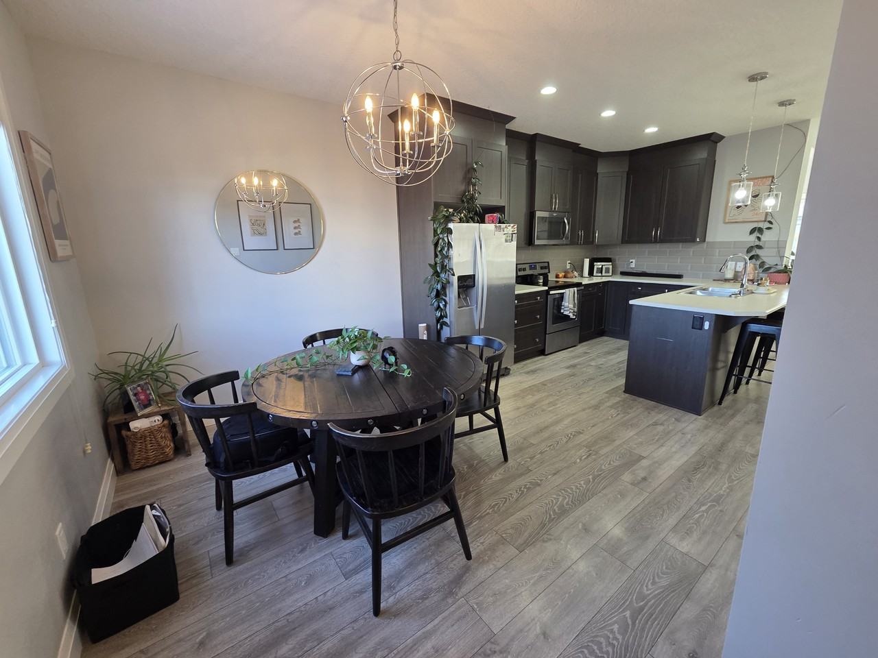 12 Harrison Gate - Photo 4 of 22