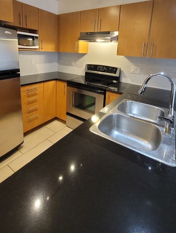 1633 Mackay Avenue #4th Floor - Photo 2 of 13