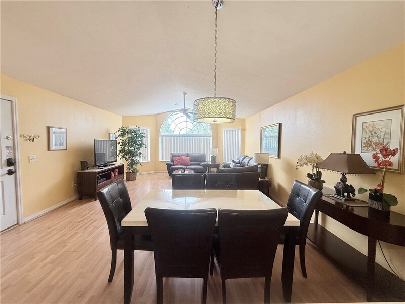 3139 Britannia Blvd #C - Photo 5 of 29