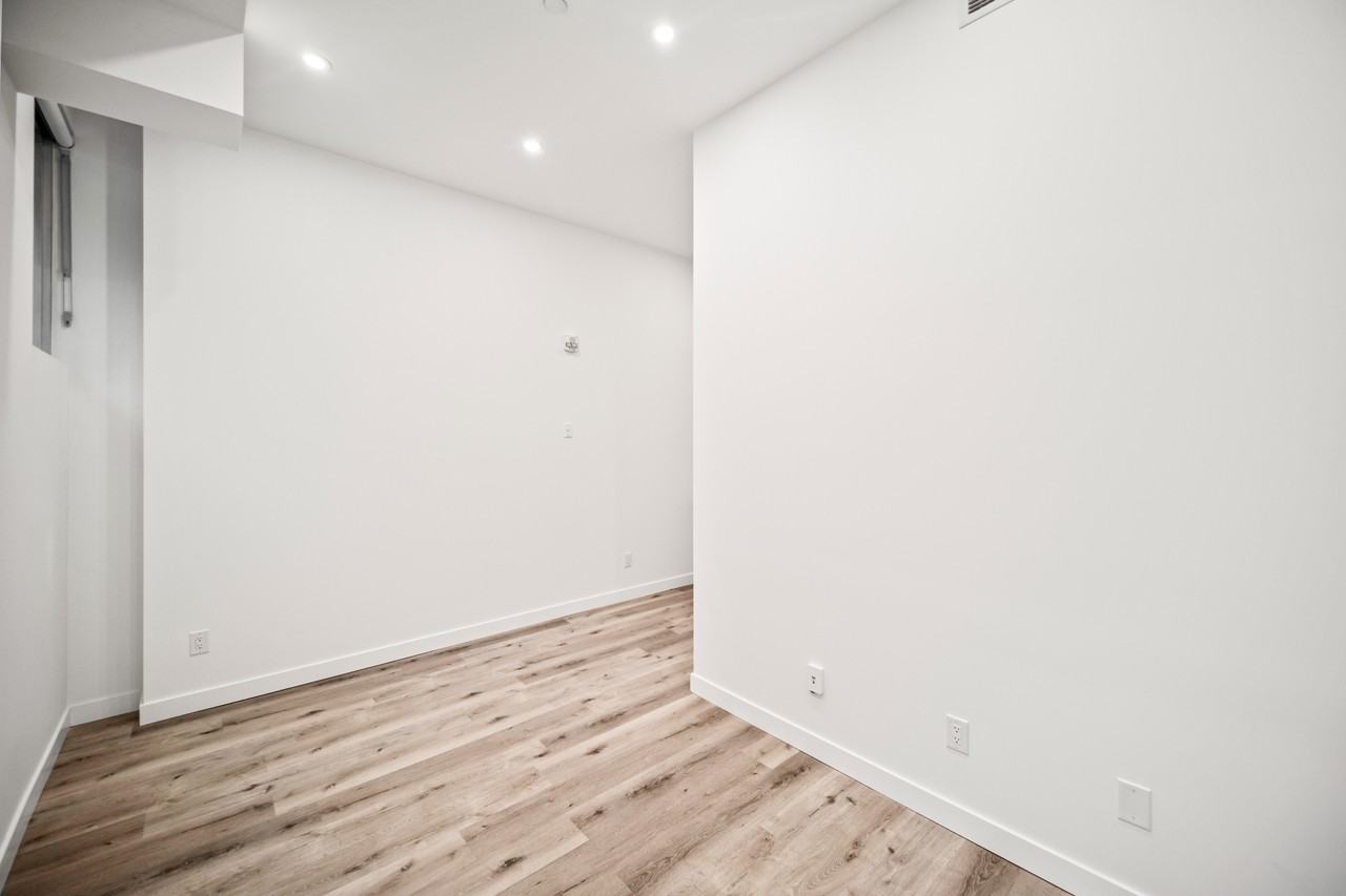 171 Donald Street - Photo 6 of 9