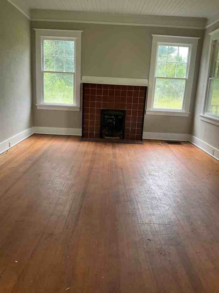 5233 Old Mike Padgett Hwy - Photo 2 of 12