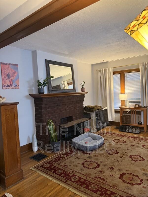 2548 N 4th St - Photo 3 of 10