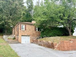 featured image of 1215 East Dr
