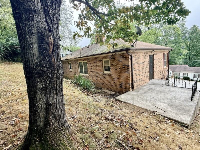 1215 East Dr - Photo 4 of 29