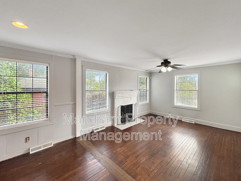 210 Ashley Ave - Photo 6 of 17