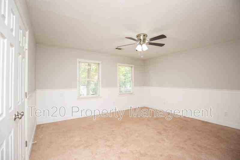 6820 Panstone Dr - Photo 7 of 26