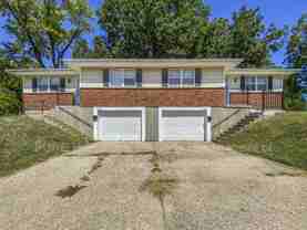 4348 Parallel Pkwy - Photo 1 of 1