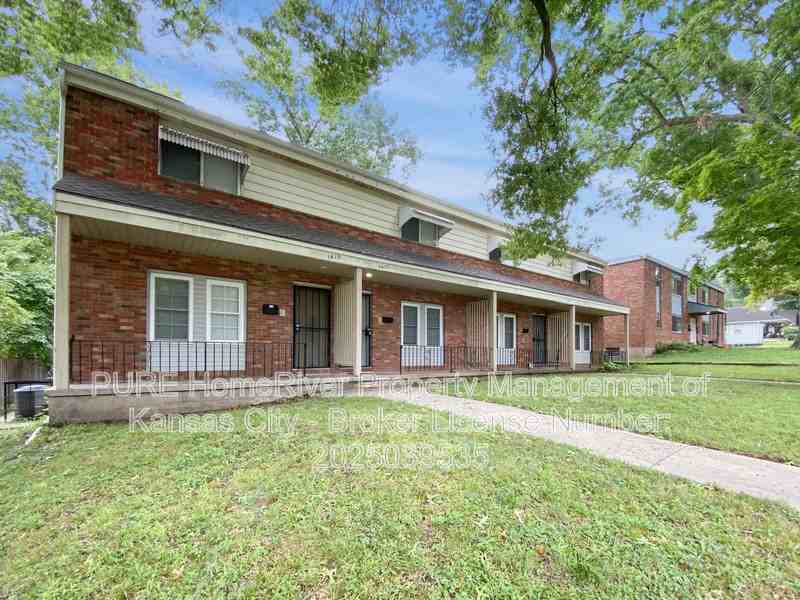 1417 N Main St - Photo 2 of 22