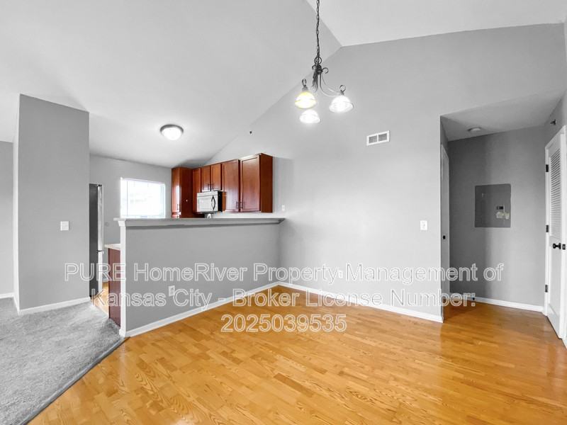 8020 N Drury Ave #3A - Photo 2 of 21