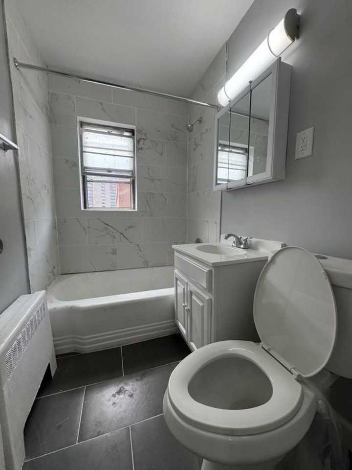 266 S Harrison St #266 - Photo 5 of 5