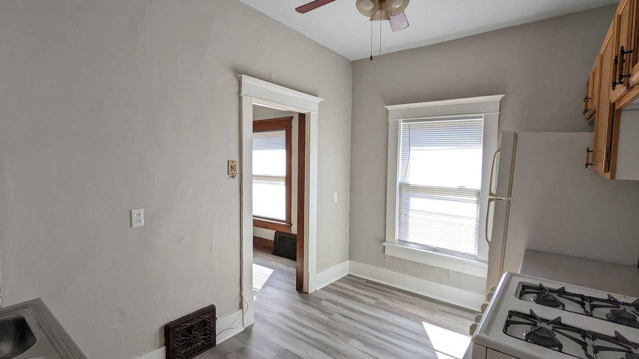 508 N 22nd St - Photo 6 of 11