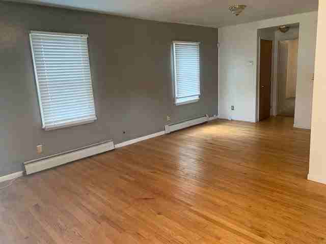 18557 Kenosha St - Photo 7 of 8