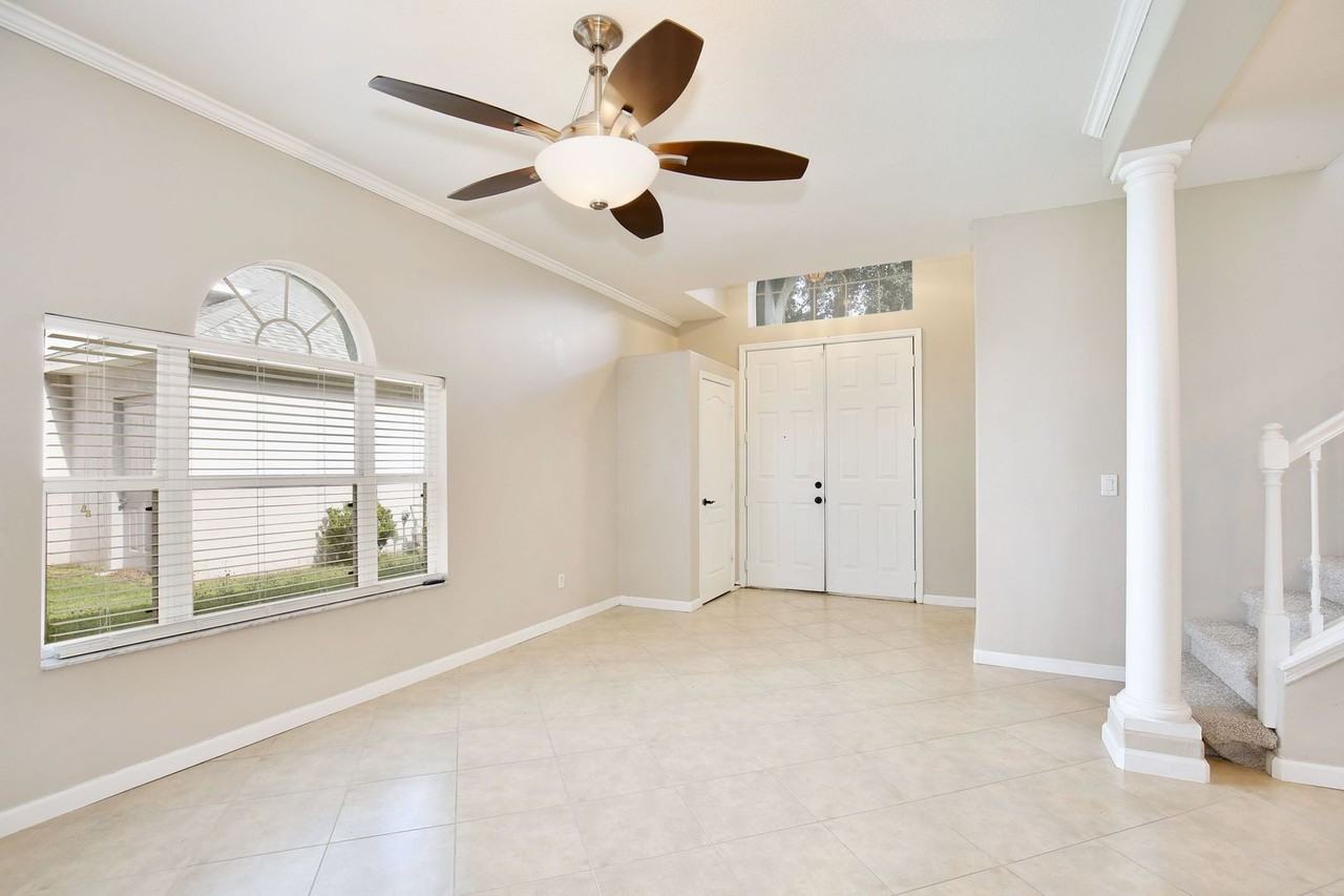 15601 Bay Vista Dr - Photo 3 of 36