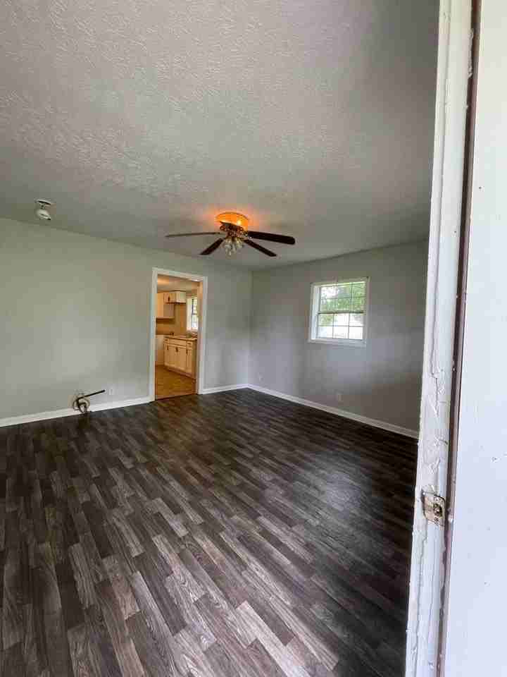 720 Briggs Ave - Photo 2 of 8