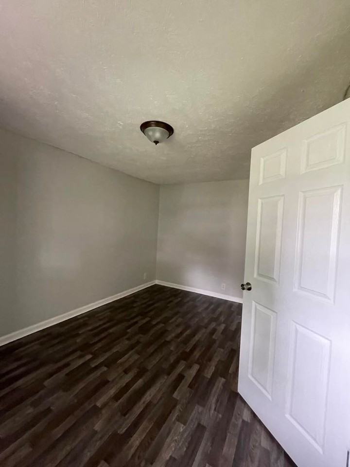 720 Briggs Ave - Photo 5 of 8