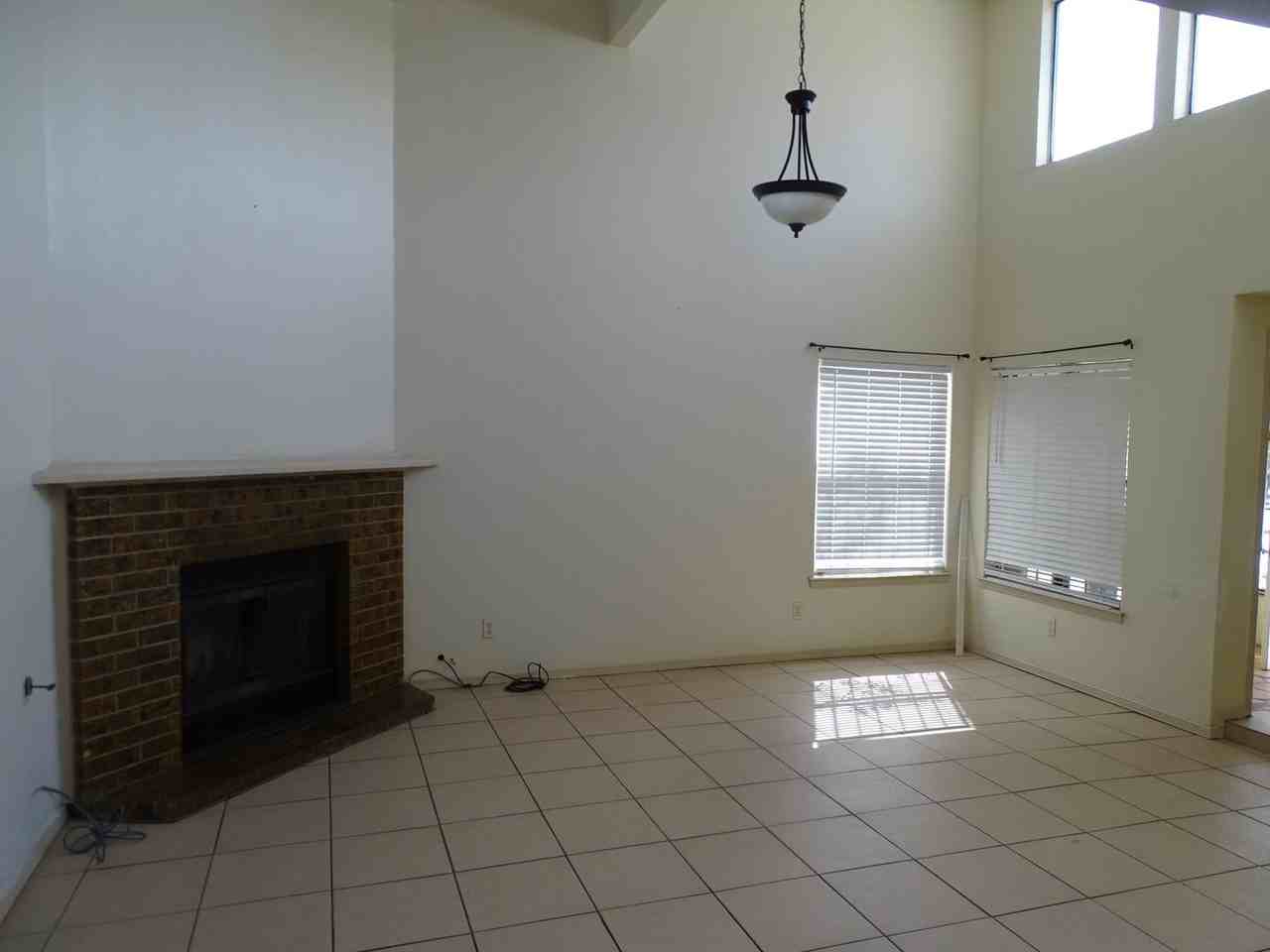 7250 Shire Way - Photo 5 of 15