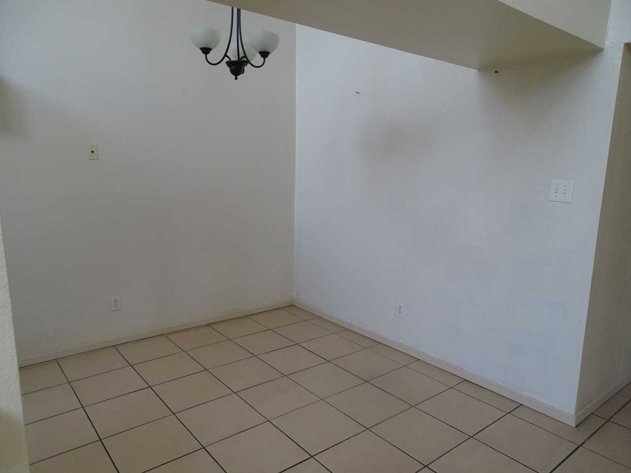7250 Shire Way - Photo 6 of 15