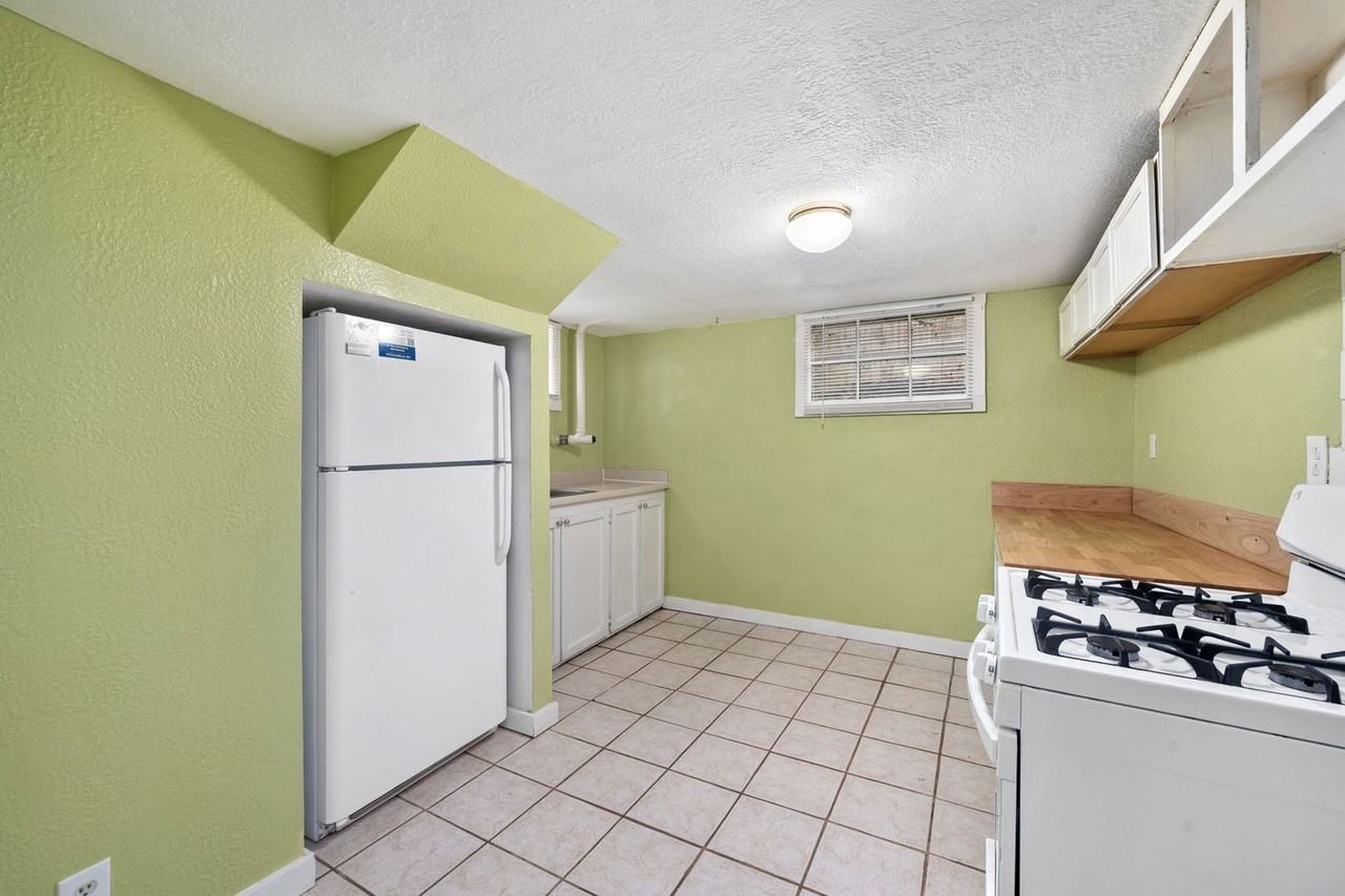 1023 1/2 Laporte Ave - Photo 6 of 13