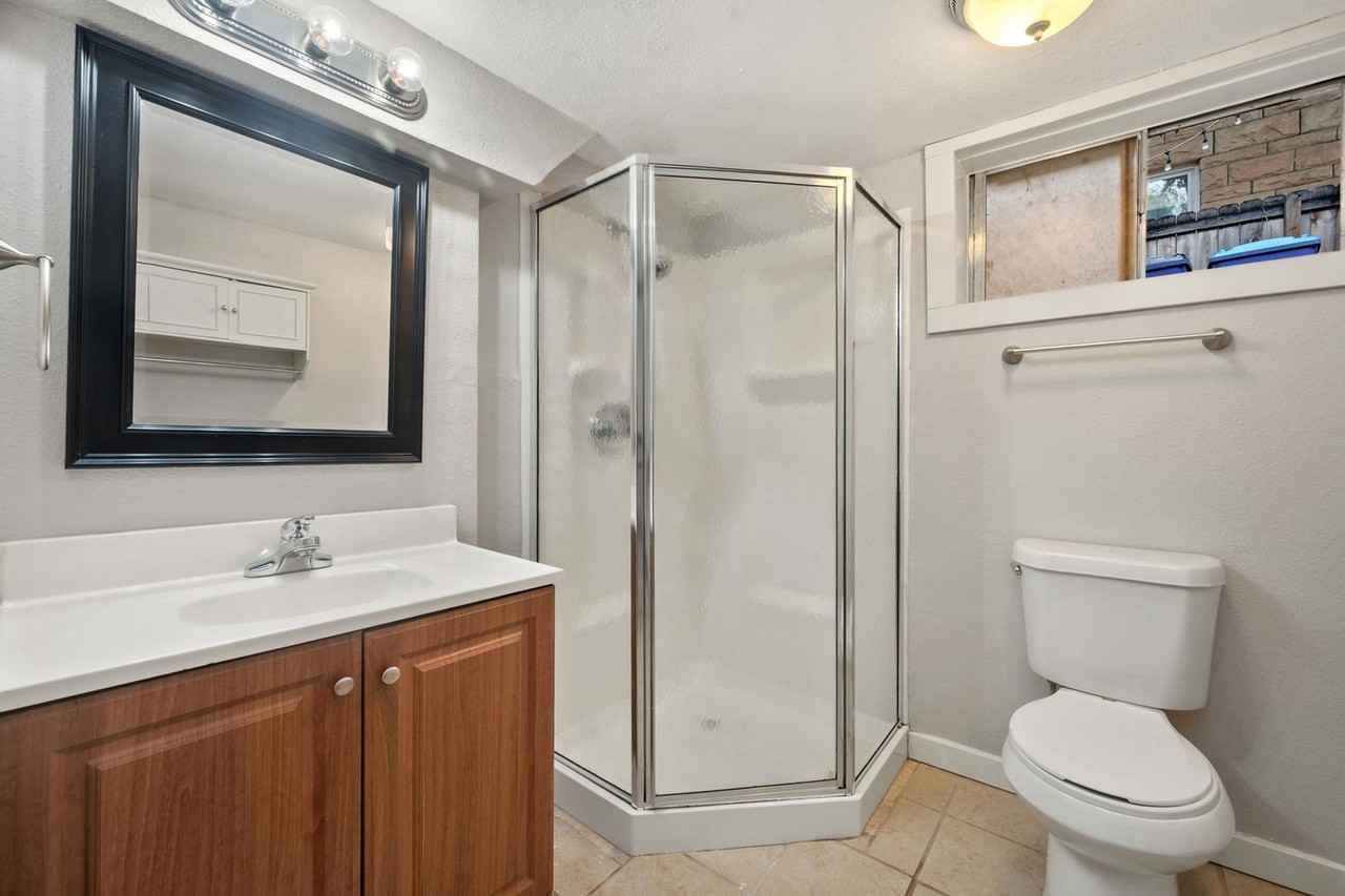 1023 1/2 Laporte Ave - Photo 7 of 13