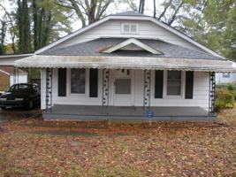 featured image of 1905 Crestmont Ave