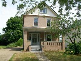 featured image of 1979 E 29th St