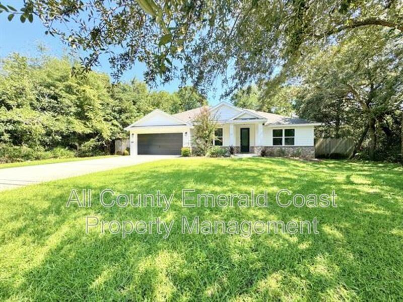 481 Kelly St - Photo 2 of 50