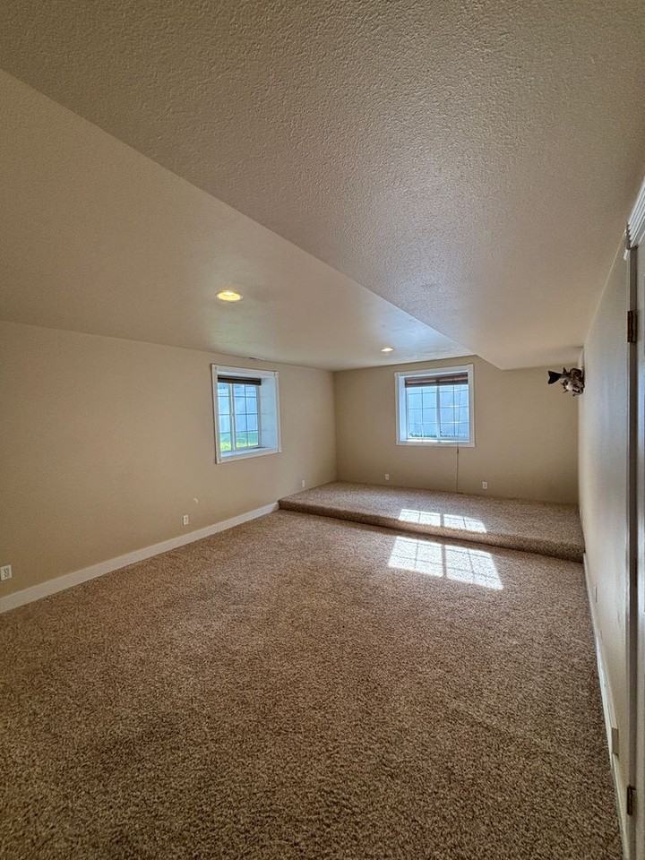 1324 Cortez Ave - Photo 6 of 18