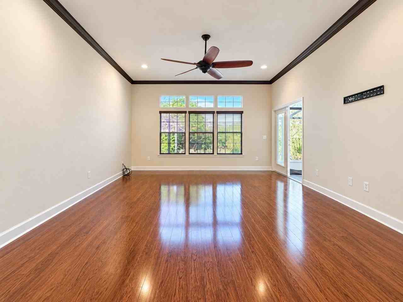 11774 Nw 60th Dr - Photo 4 of 17