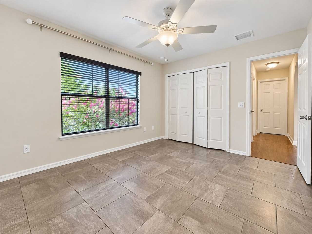 11774 Nw 60th Dr - Photo 6 of 17