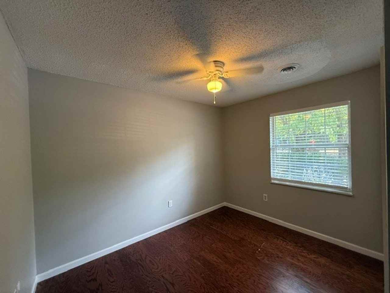 5003 Trace Manor Ln - Photo 2 of 10