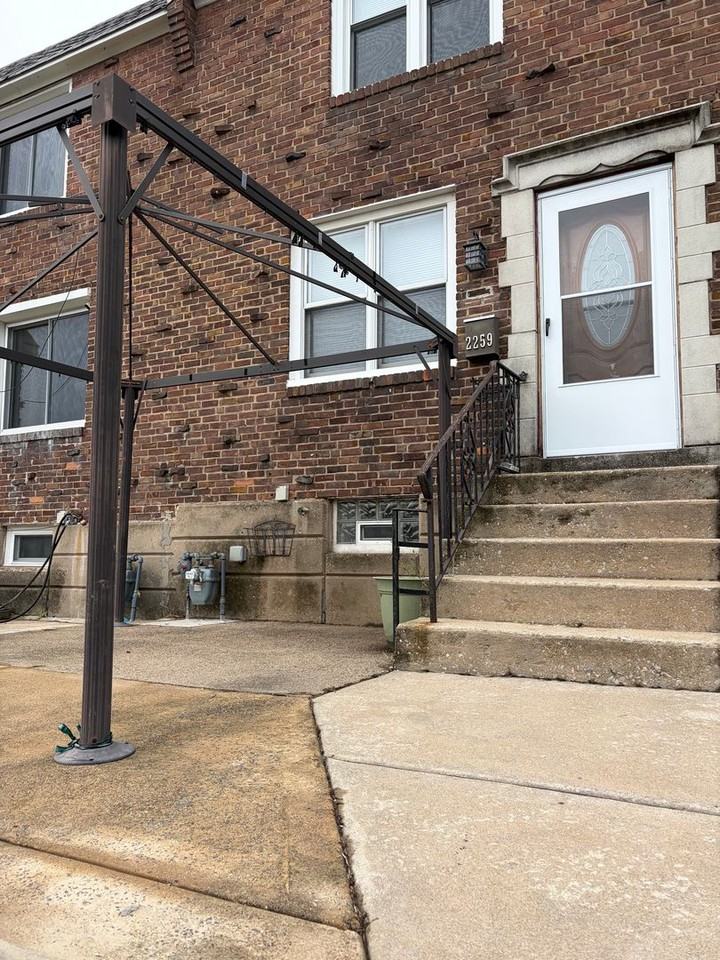 2259 Dermond Ave #1 - Photo 2 of 40