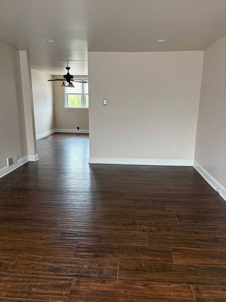 2259 Dermond Ave #1 - Photo 5 of 40