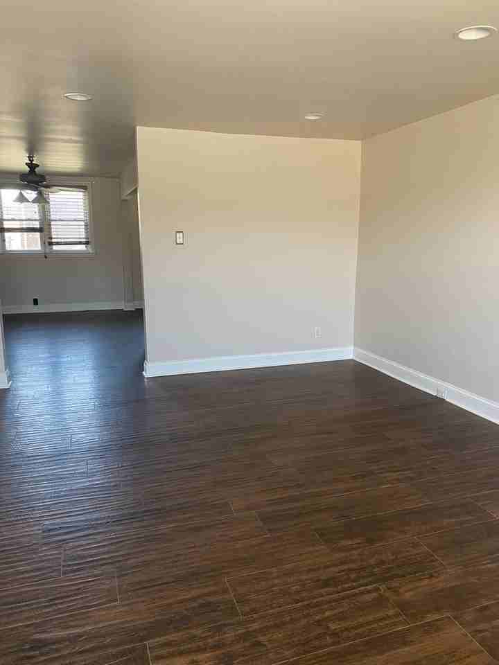 2259 Dermond Ave #1 - Photo 6 of 40