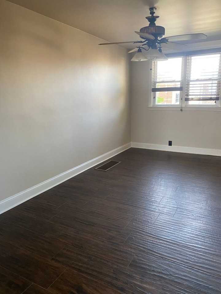 2259 Dermond Ave #1 - Photo 7 of 40