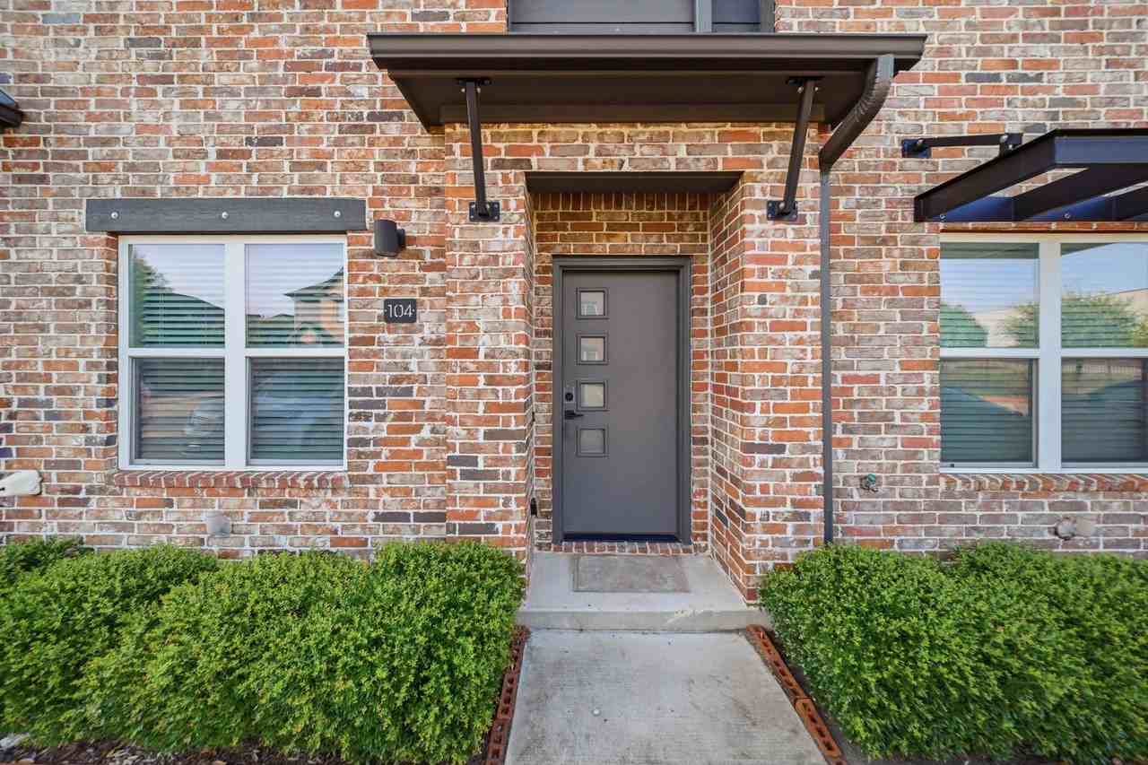 1451 Associates Ave #104 - Photo 3 of 29