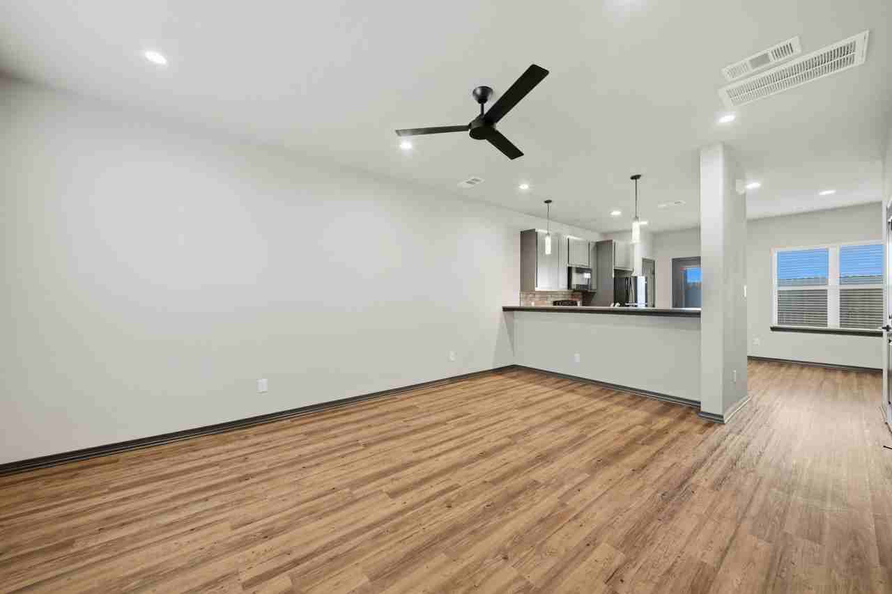 1451 Associates Ave #104 - Photo 4 of 29