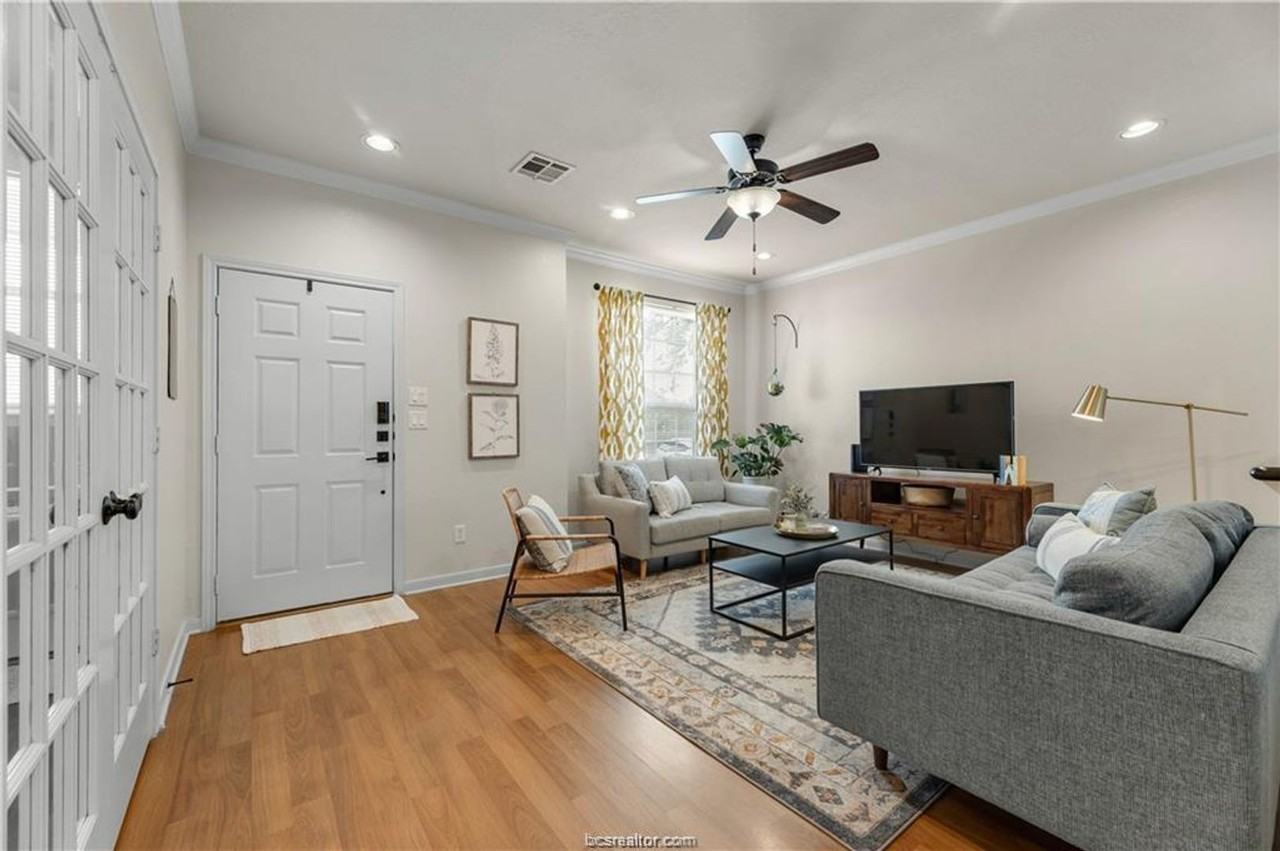 900 Eagle Ave - Photo 3 of 27