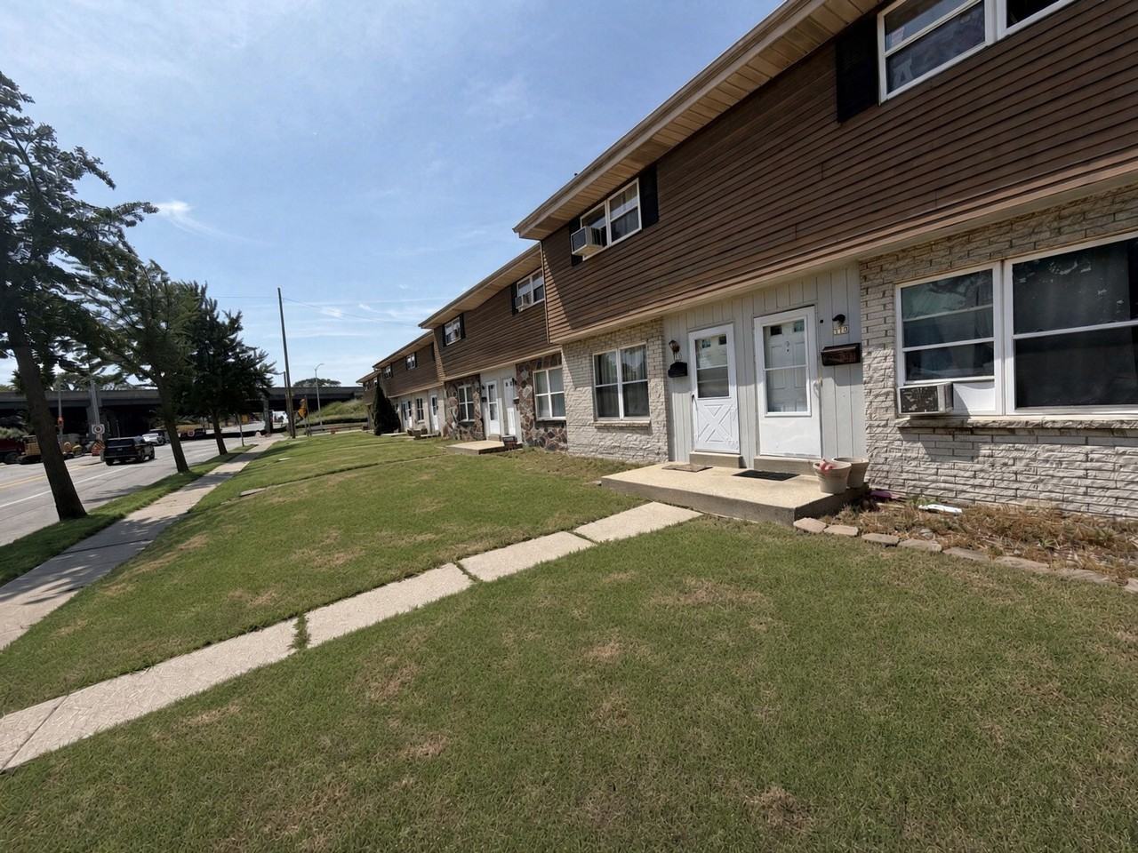 119 S 70th St - Photo 2 of 15