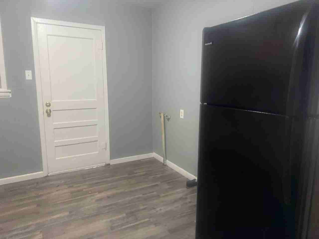 608 Harrell Ave - Photo 2 of 7