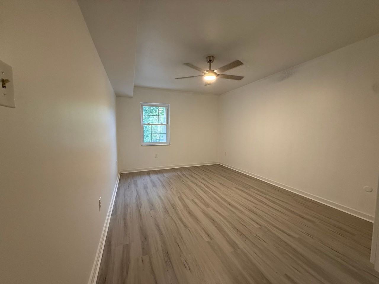 595 Calais Dr - Photo 6 of 11