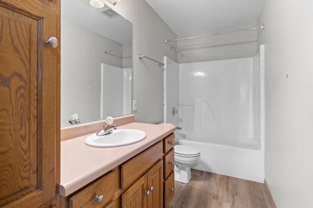 5300 S Sundowner Ave - Photo 6 of 32