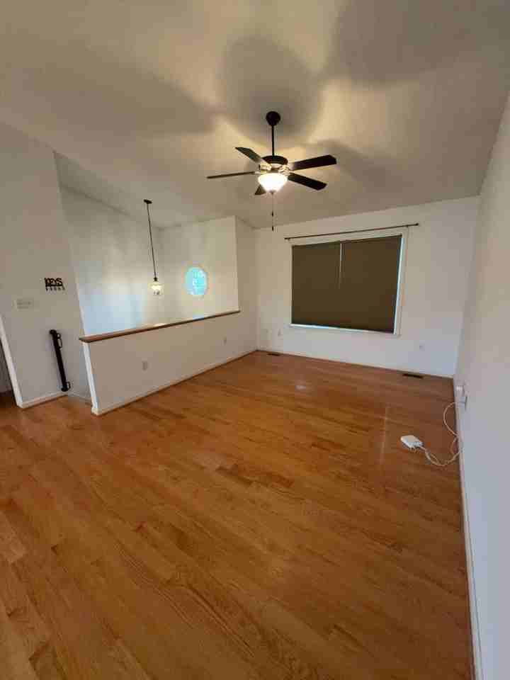 100 Kaleigh Dr - Photo 2 of 25