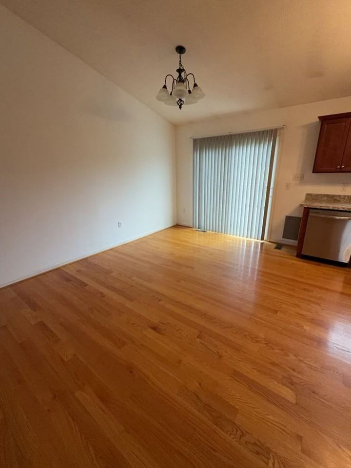100 Kaleigh Dr - Photo 6 of 25