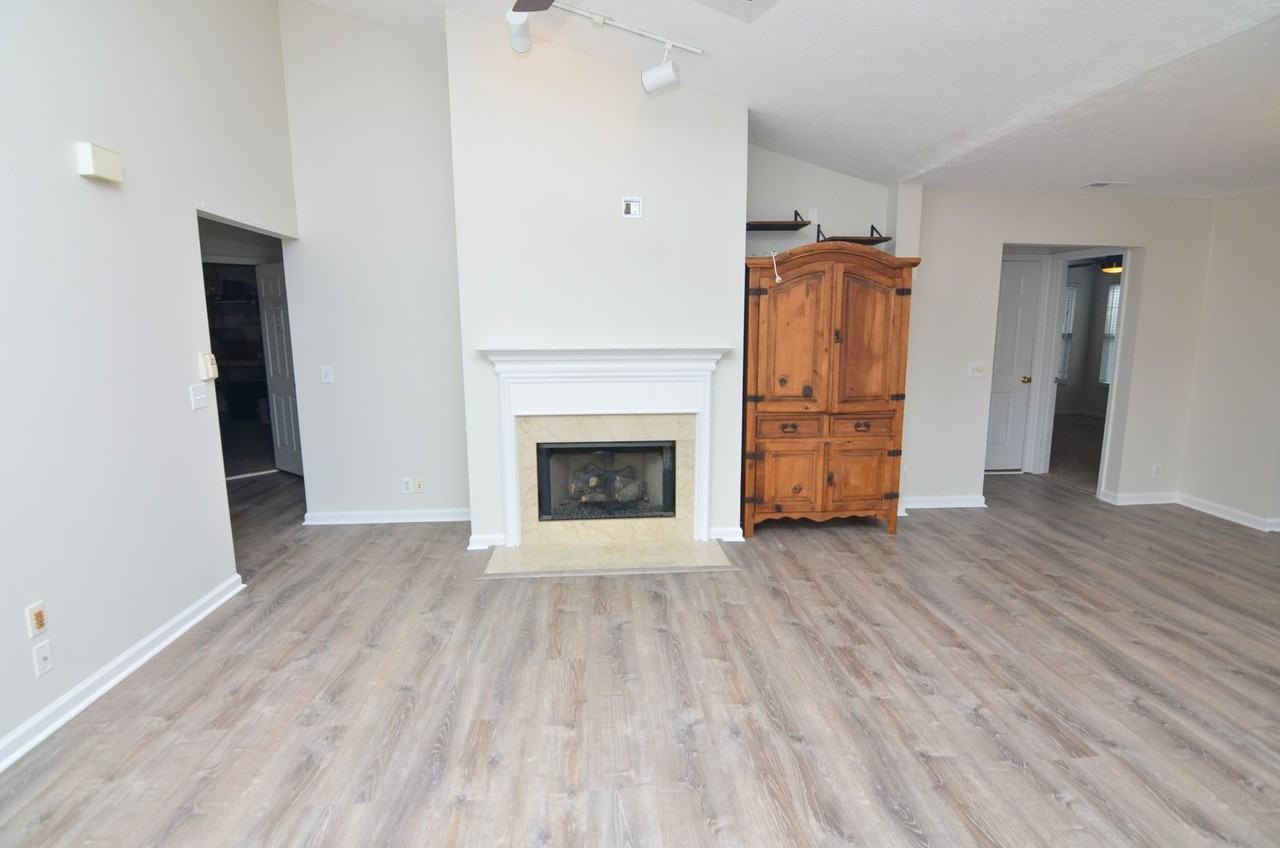 3637 Crossbrooke Dr - Photo 4 of 25
